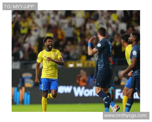 实况足球2017中踩单车技巧详解助你轻松过人赢得比赛胜利